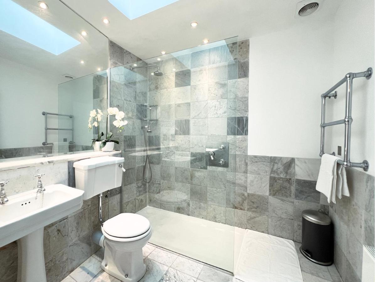Museum St Central Soho Townhouse 런던 외부 사진