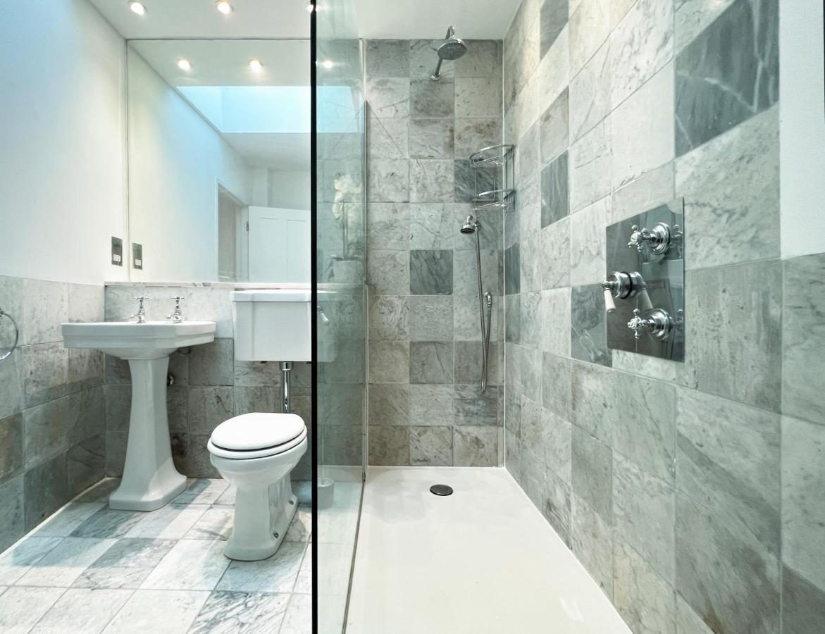 Museum St Central Soho Townhouse 런던 외부 사진